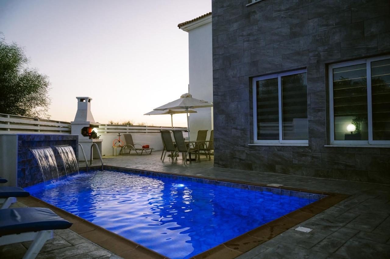 Costa Cornelia Homes Villaer