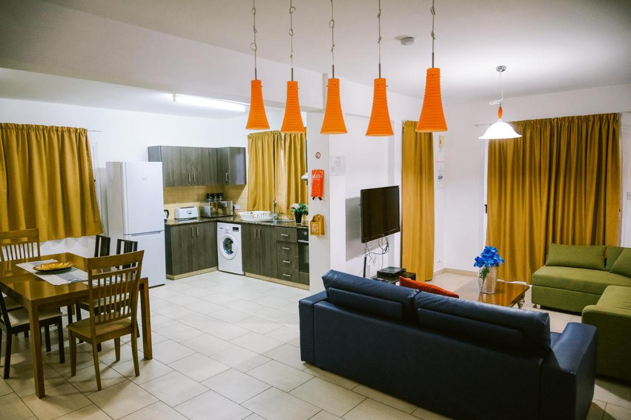 Costa Cornelia Homes * Ajía Nápa