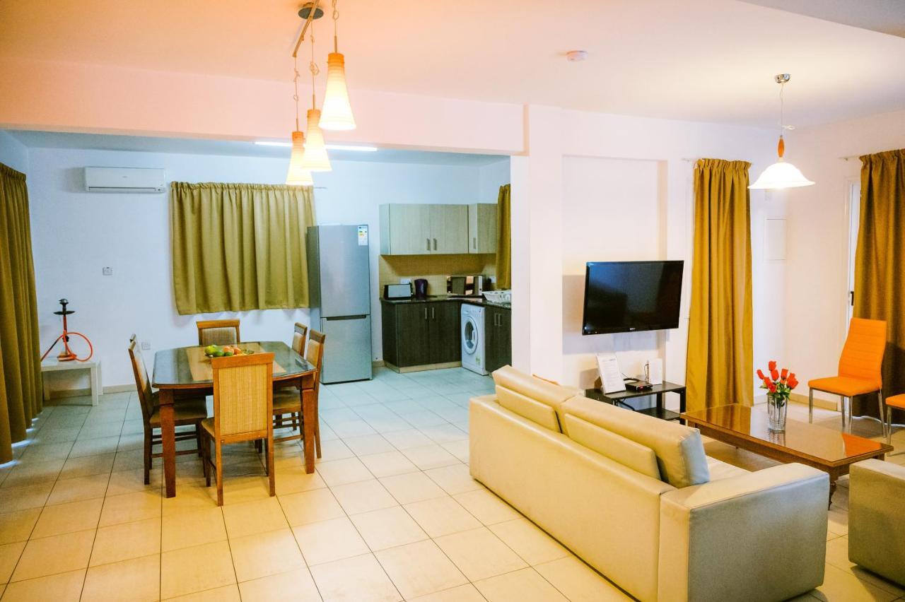 Villaer Costa Cornelia Homes *