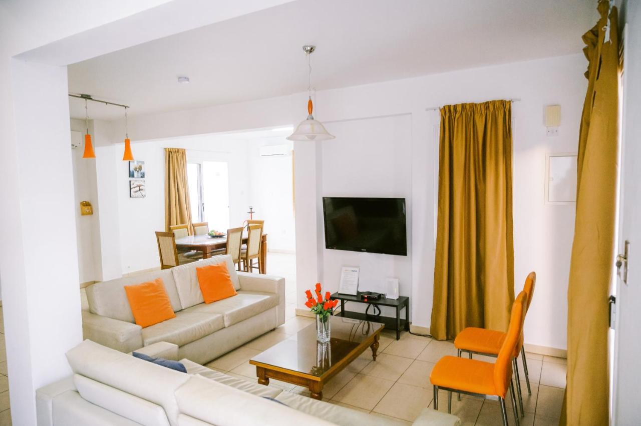Costa Cornelia Homes * Ajía Nápa