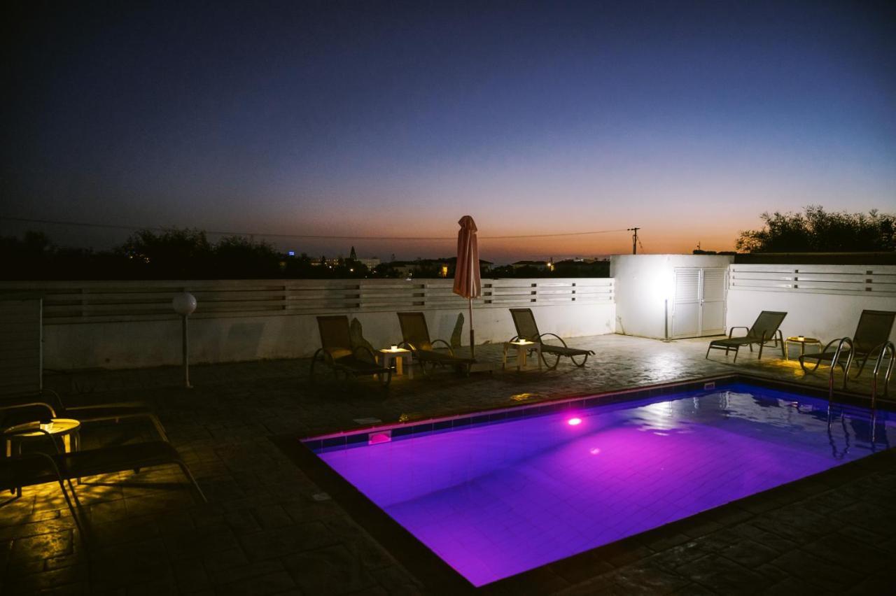 Costa Cornelia Homes Vilă